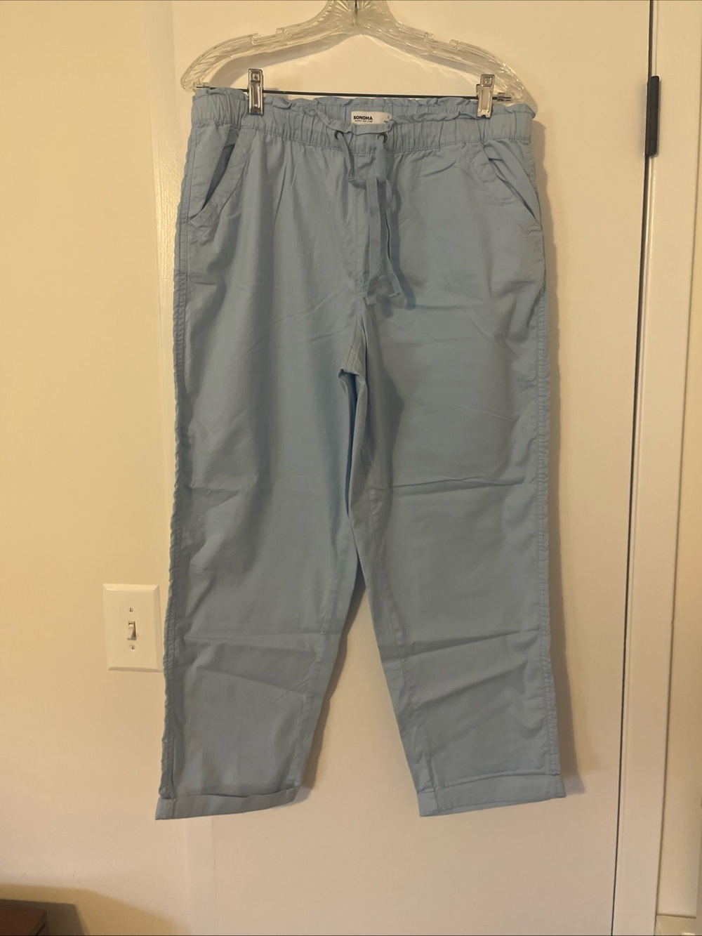 Sonoma Women’s Light Blue Mid Ride Capri Jogger Pants Size L New